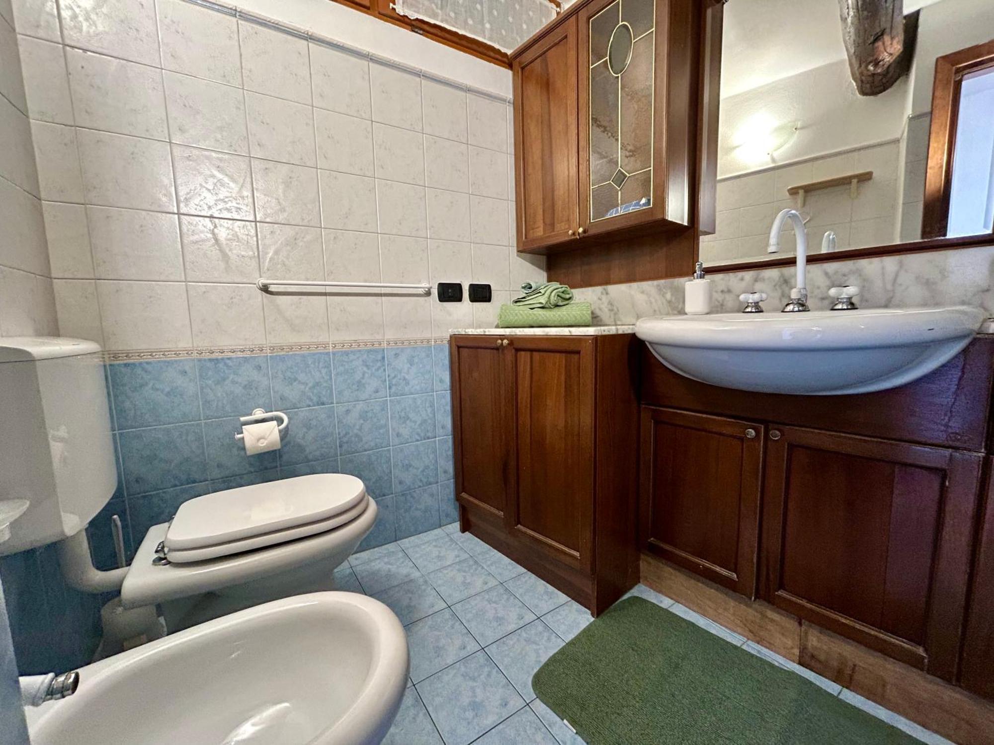 Al Civico 7 Villa Oliveto Lario Екстериор снимка