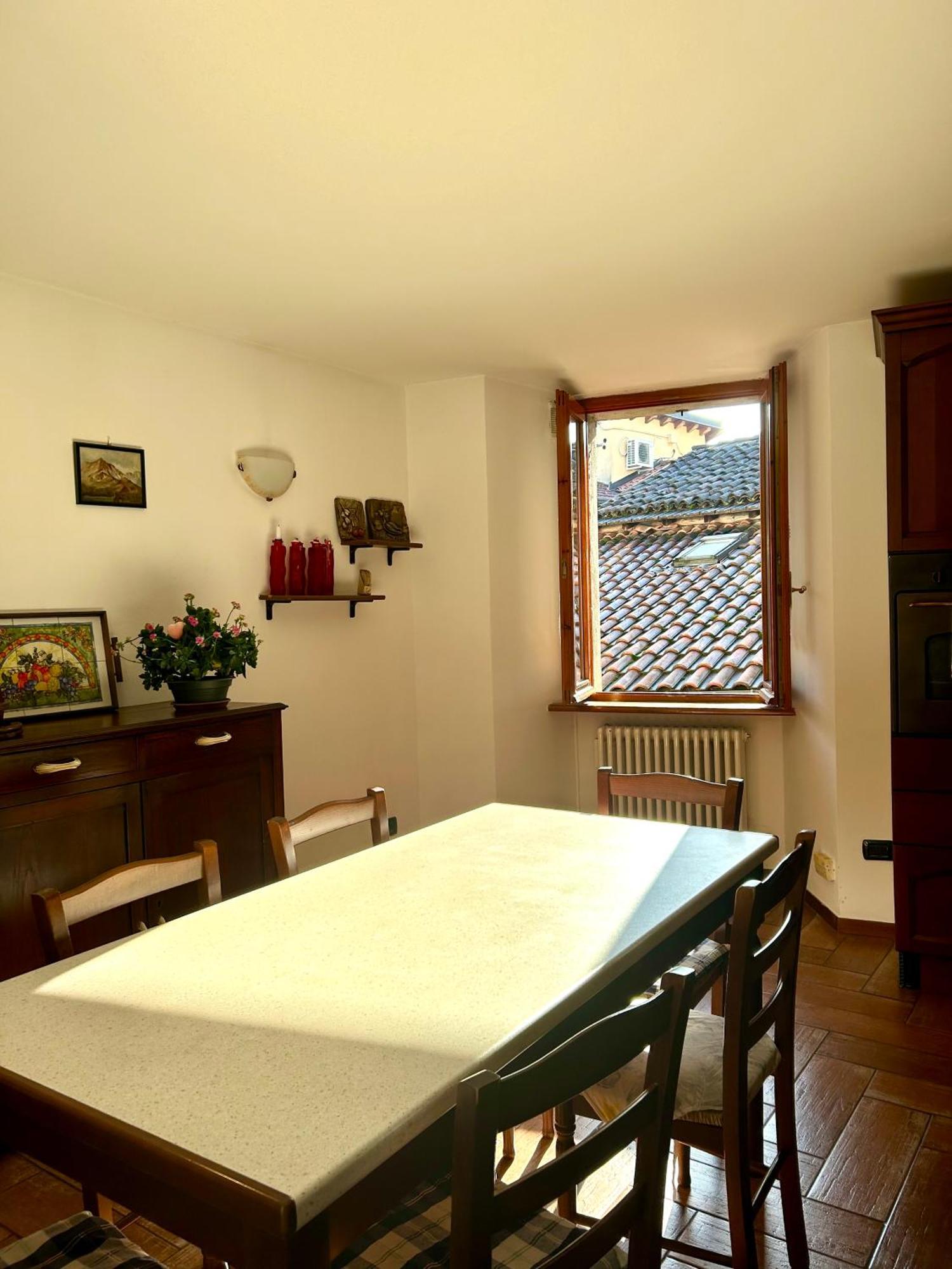 Al Civico 7 Villa Oliveto Lario Екстериор снимка