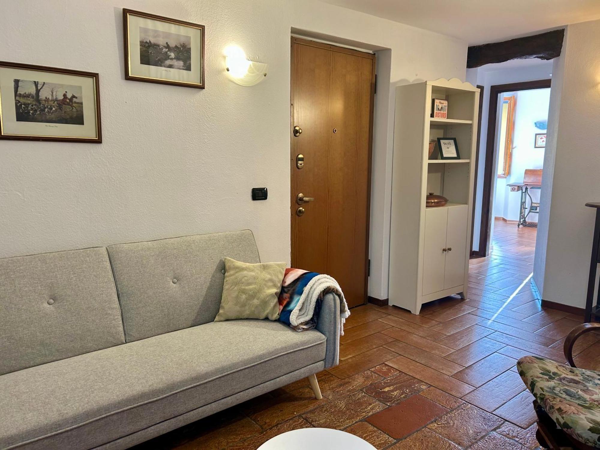 Al Civico 7 Villa Oliveto Lario Екстериор снимка