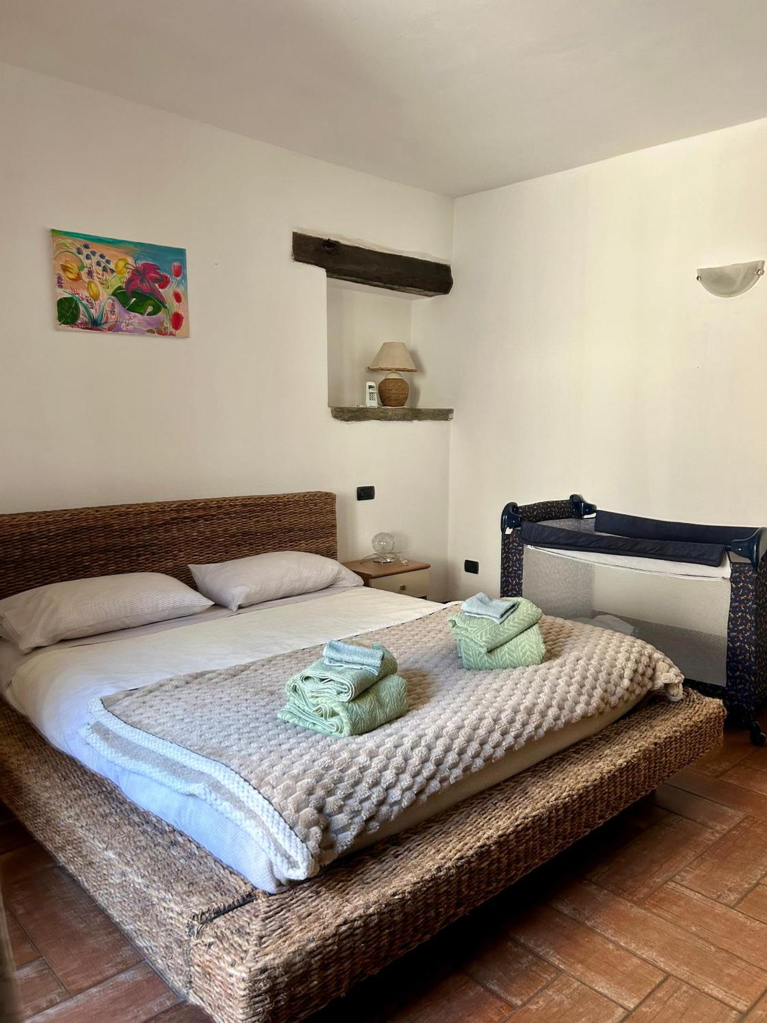 Al Civico 7 Villa Oliveto Lario Екстериор снимка